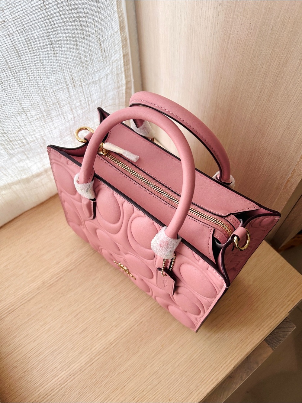 NWT💗Coach Maggie Small Tote Bag
In Signature Leather Pink Petal CY670 Satchel - Picture 6 of 10